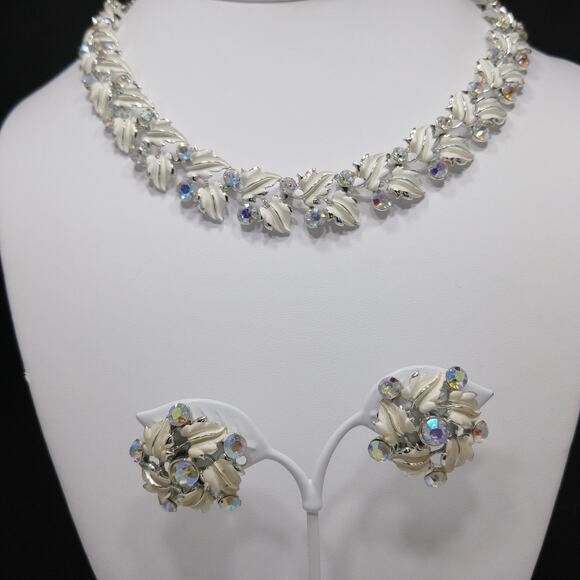 White Enamel Aurora Borealis Necklace & Earrings, Rhodium Plated, Wedding - Picture 3 of 10
